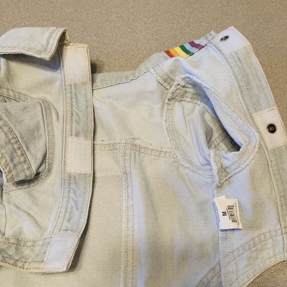YOULY PRIDE COLLECTION CHASING RAINBOWS DENIM DOG/CAT JACKET SIZE MED.   NWT - Picture 6 of 13